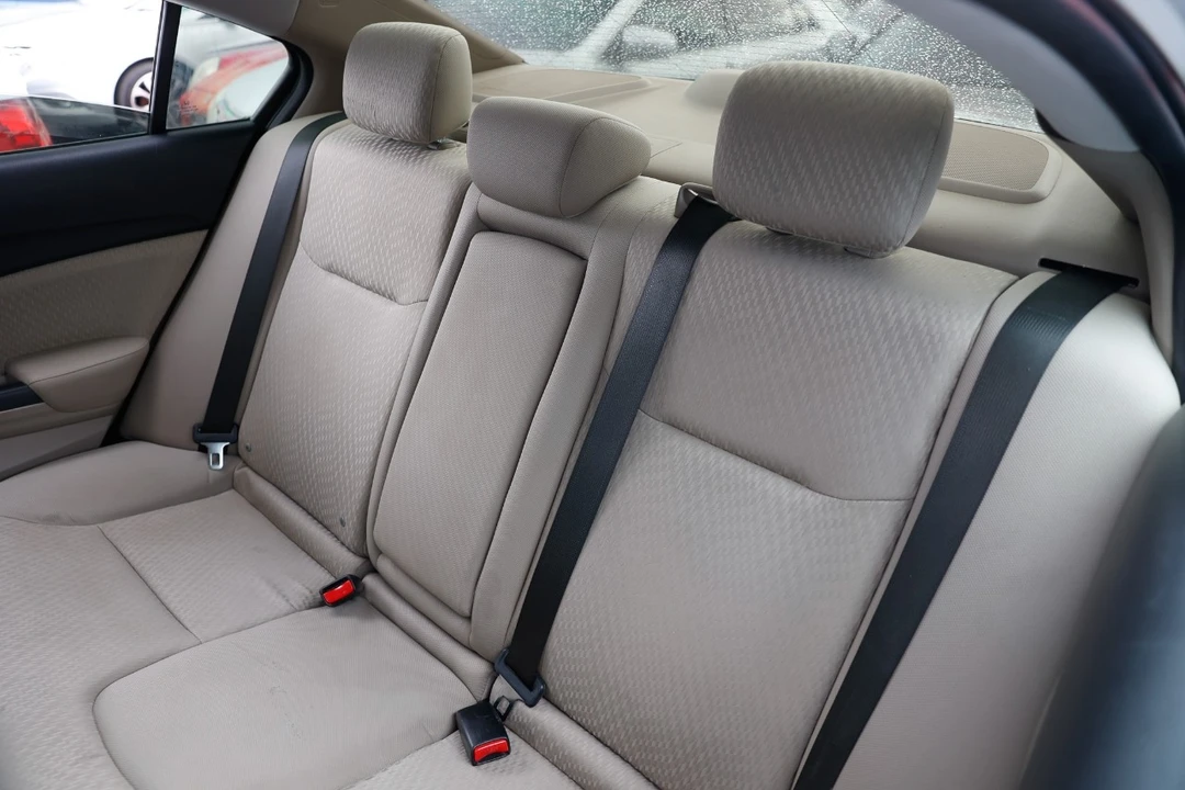 2015 Honda Civic 9th Gen - Image 8 of 12