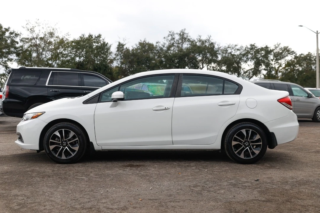 2015 Honda Civic 9th Gen - Image 3 of 12