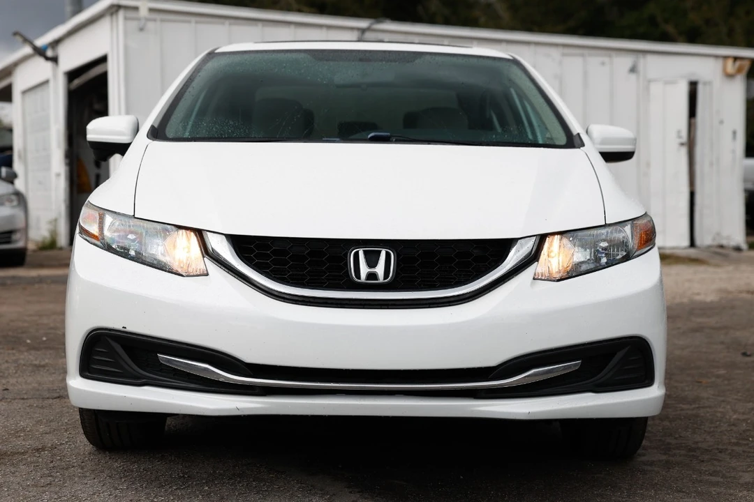 2015 Honda Civic 9th Gen - Image 17 of 21