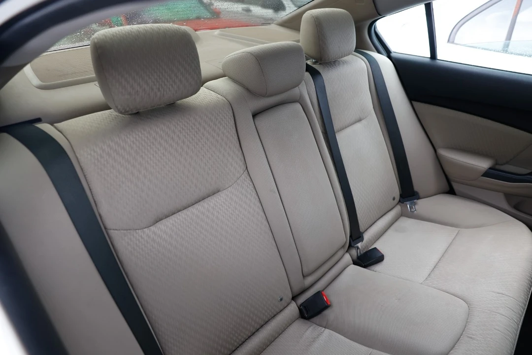 2015 Honda Civic 9th Gen - Image 14 of 21