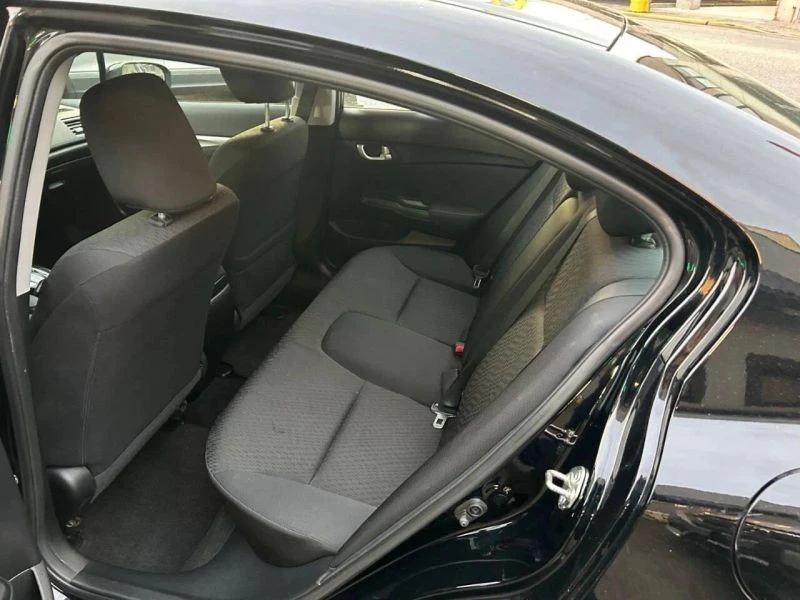2015 Honda Civic 9th Gen - Image 10 of 12