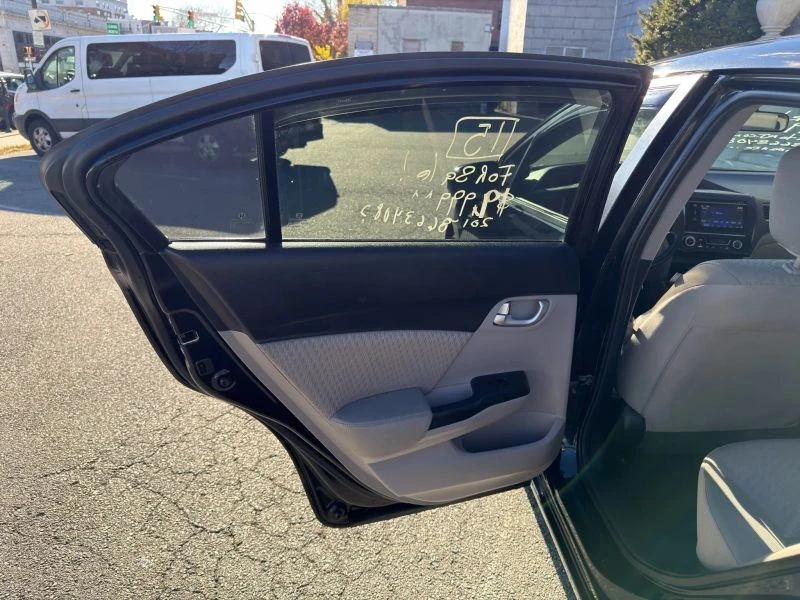 2015 Honda Civic 9th Gen - Image 10 of 12
