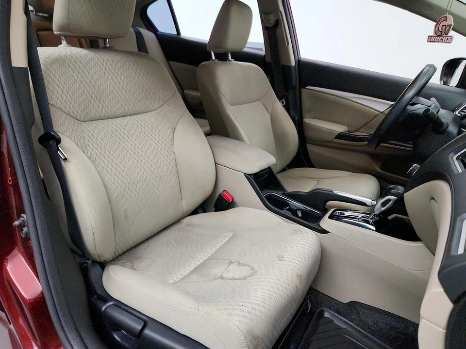 2015 Honda Civic 9th Gen - Image 26 of 31