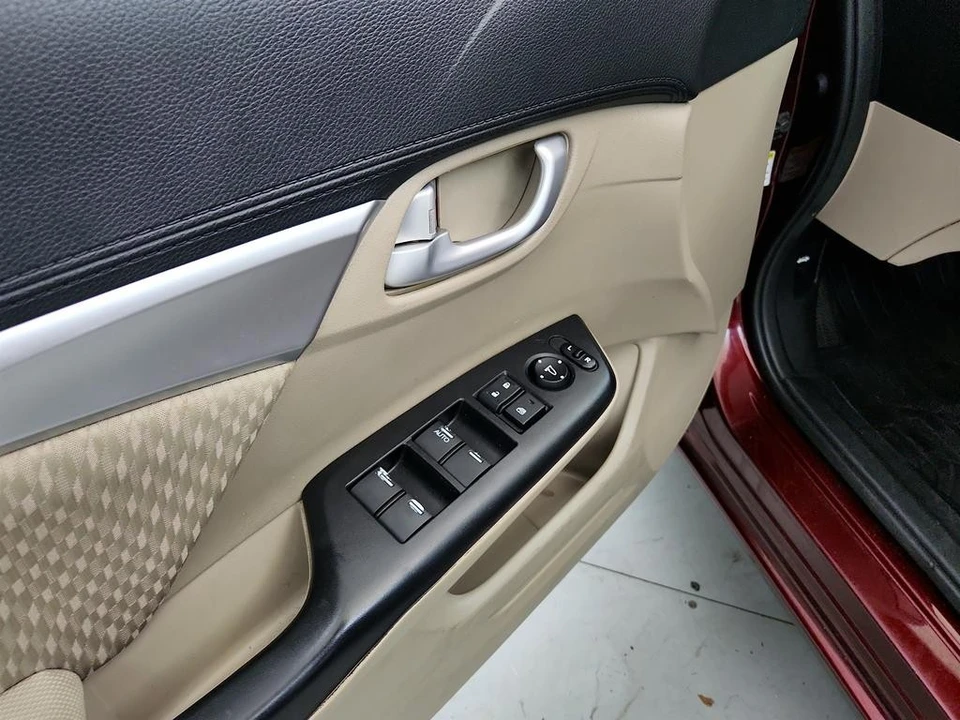 2015 Honda Civic 9th Gen - Image 21 of 31
