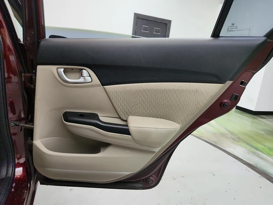 2015 Honda Civic 9th Gen - Image 29 of 31