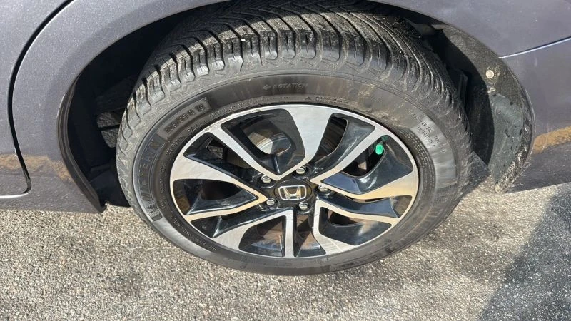 2015 Honda Civic 9th Gen - Image 9 of 12
