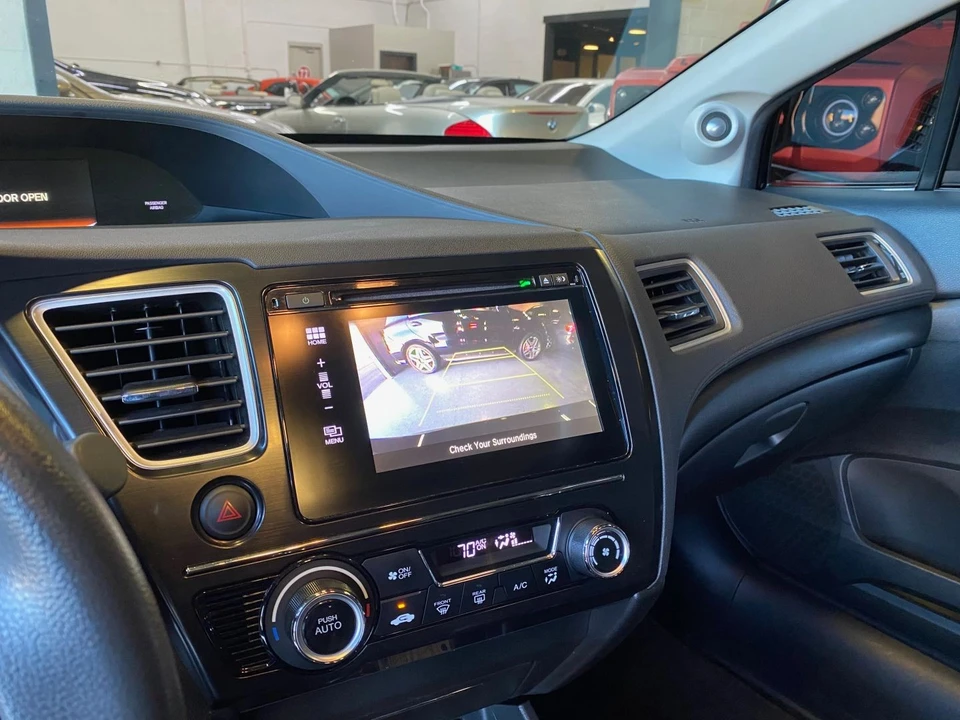 2015 Honda Civic 9th Gen - Image 17 of 21