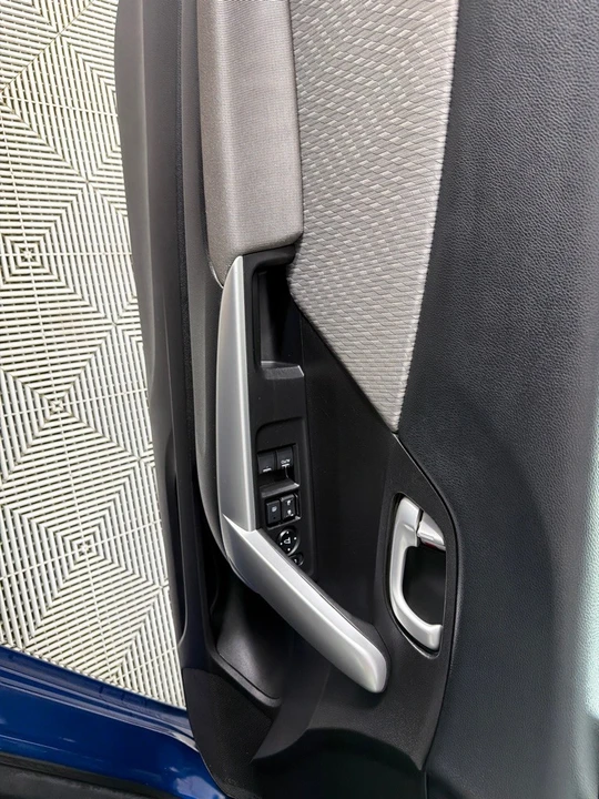 2015 Honda Civic 9th Gen - Image 9 of 23