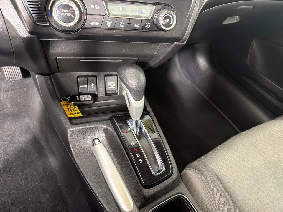 2015 Honda Civic 9th Gen - Image 17 of 23