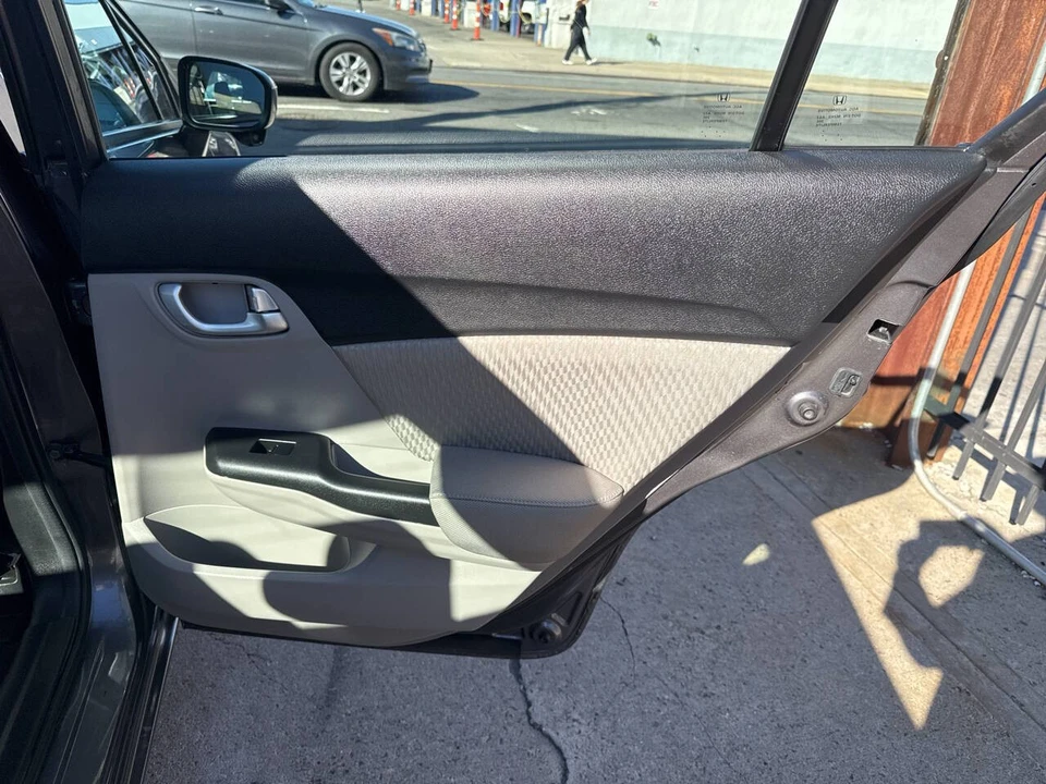 2015 Honda Civic 9th Gen - Image 16 of 21