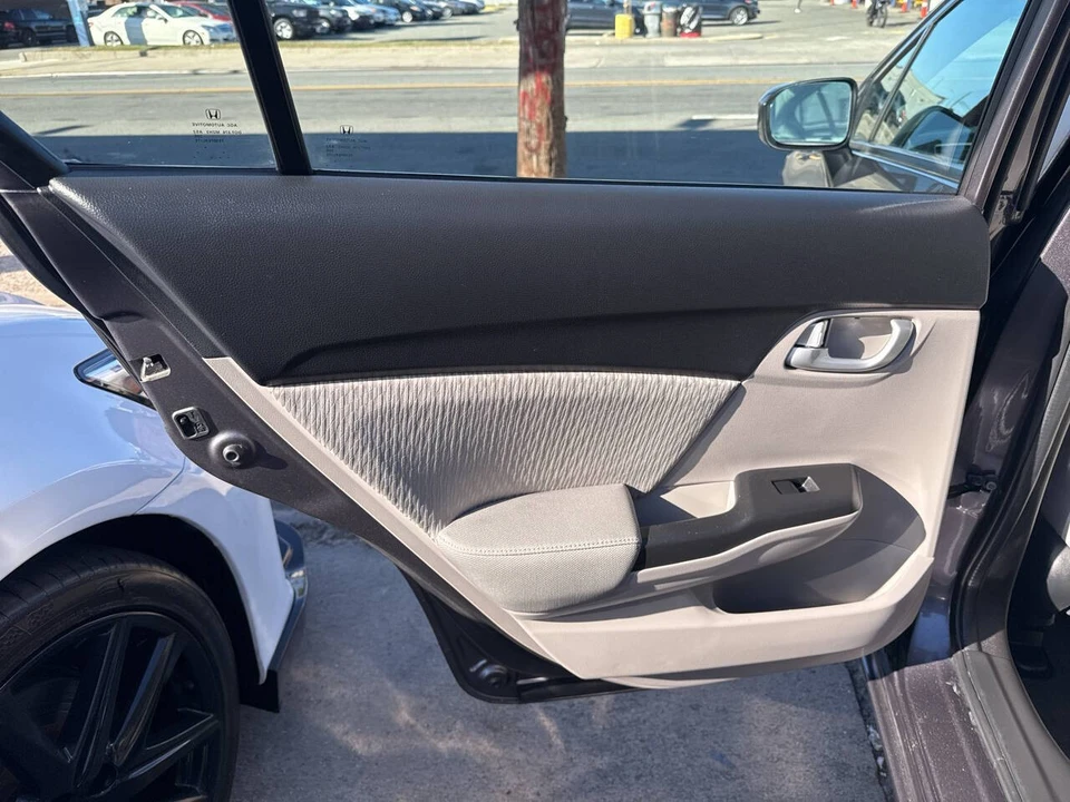 2015 Honda Civic 9th Gen - Image 14 of 21