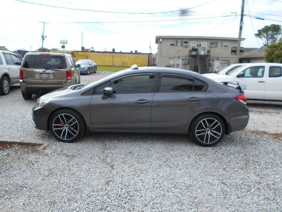 2015 Honda Civic 9th Gen - Image 3 of 20
