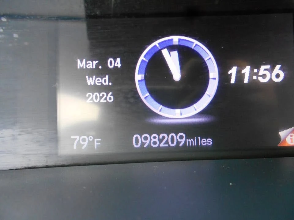 2015 Honda Civic 9th Gen - Image 10 of 20