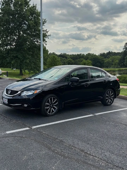 2015 Honda Civic 9th Gen - Image 2 of 9