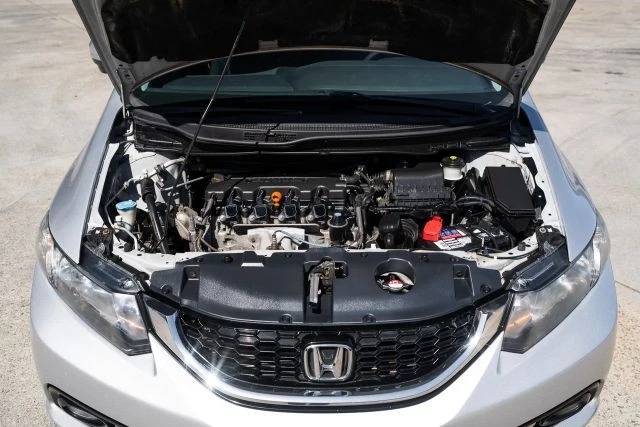 2015 Honda Civic 9th Gen - Image 15 of 28