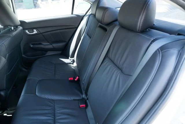 2015 Honda Civic 9th Gen - Image 24 of 28