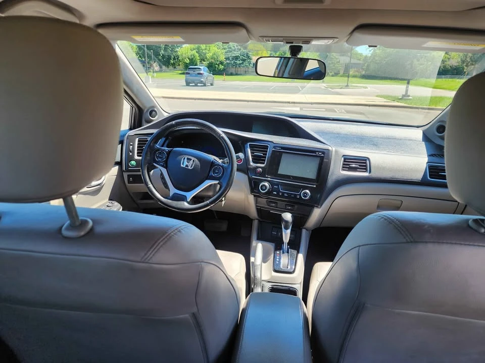 2015 Honda Civic 9th Gen - Image 14 of 19