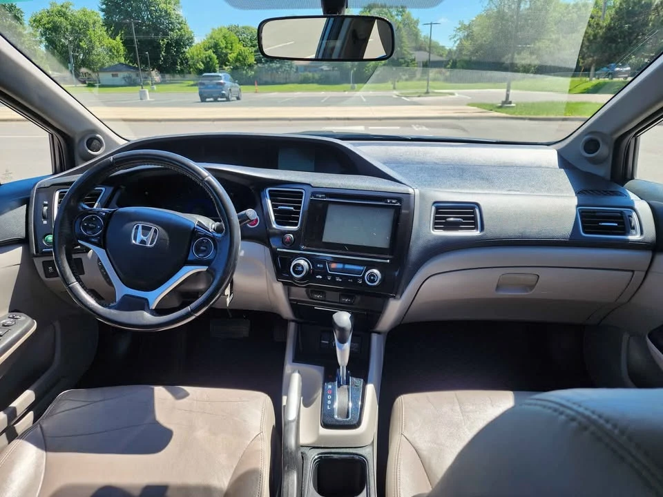 2015 Honda Civic 9th Gen - Image 15 of 19