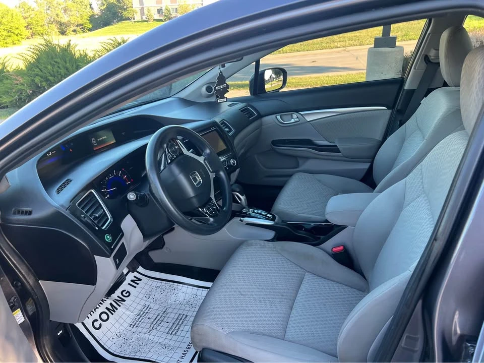 2015 Honda Civic 9th Gen - Image 7 of 12