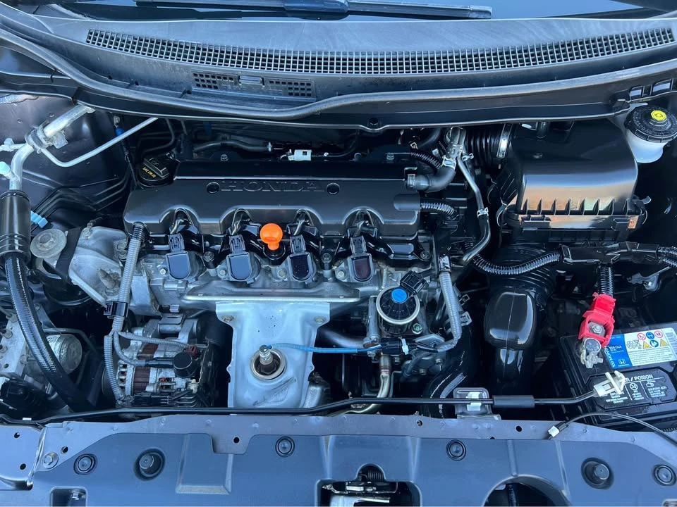 2015 Honda Civic 9th Gen - Image 9 of 12