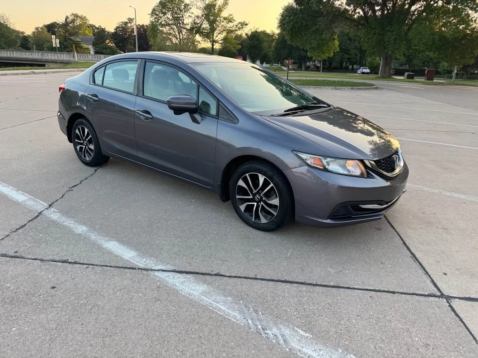 2015 Honda Civic 9th Gen - Image 9 of 9
