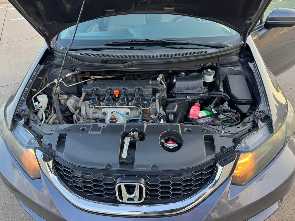 2015 Honda Civic 9th Gen - Image 6 of 9