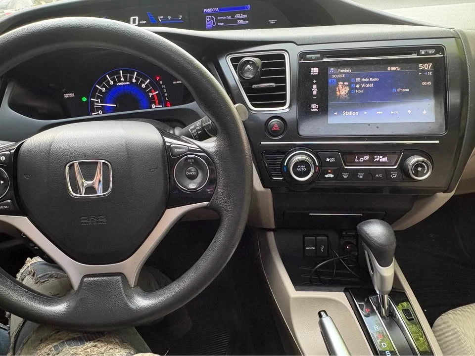 2015 Honda Civic 9th Gen - Image 13 of 17