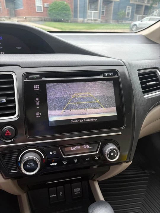 2015 Honda Civic 9th Gen - Image 12 of 17