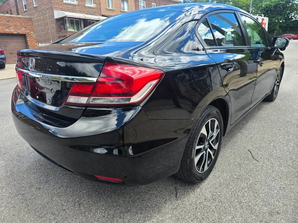 2015 Honda Civic 9th Gen - Image 3 of 15