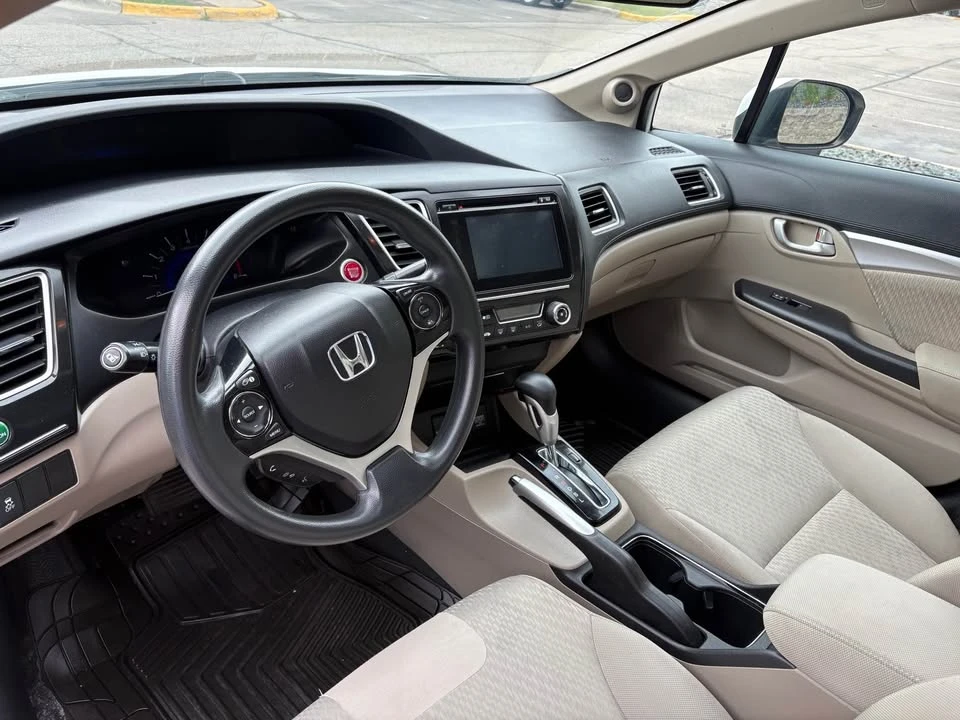 2015 Honda Civic 9th Gen - Image 7 of 17