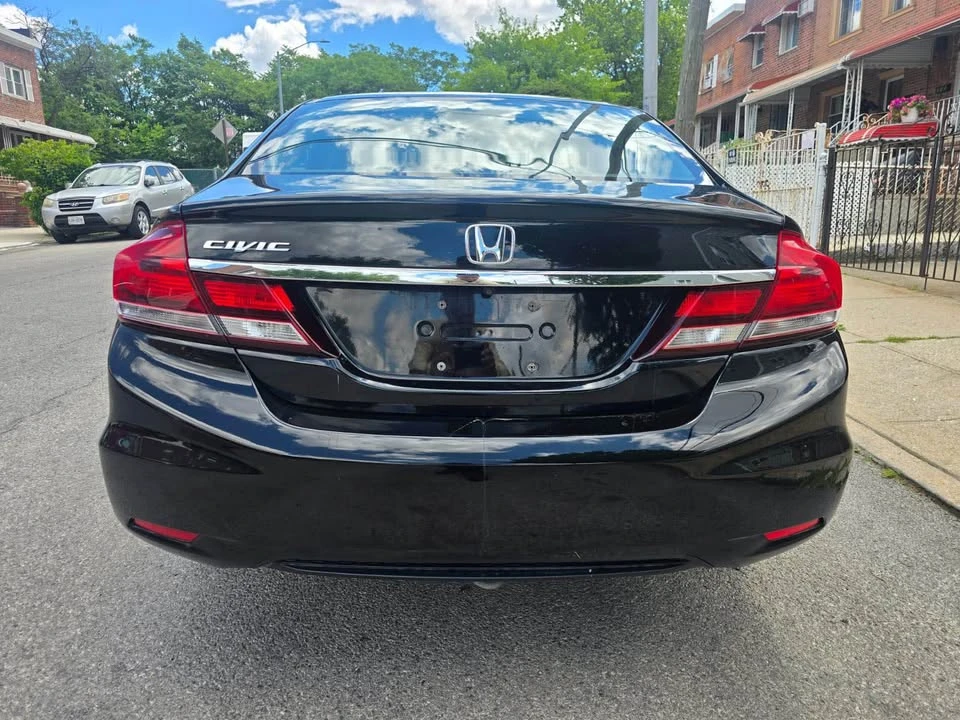 2015 Honda Civic 9th Gen - Image 4 of 15