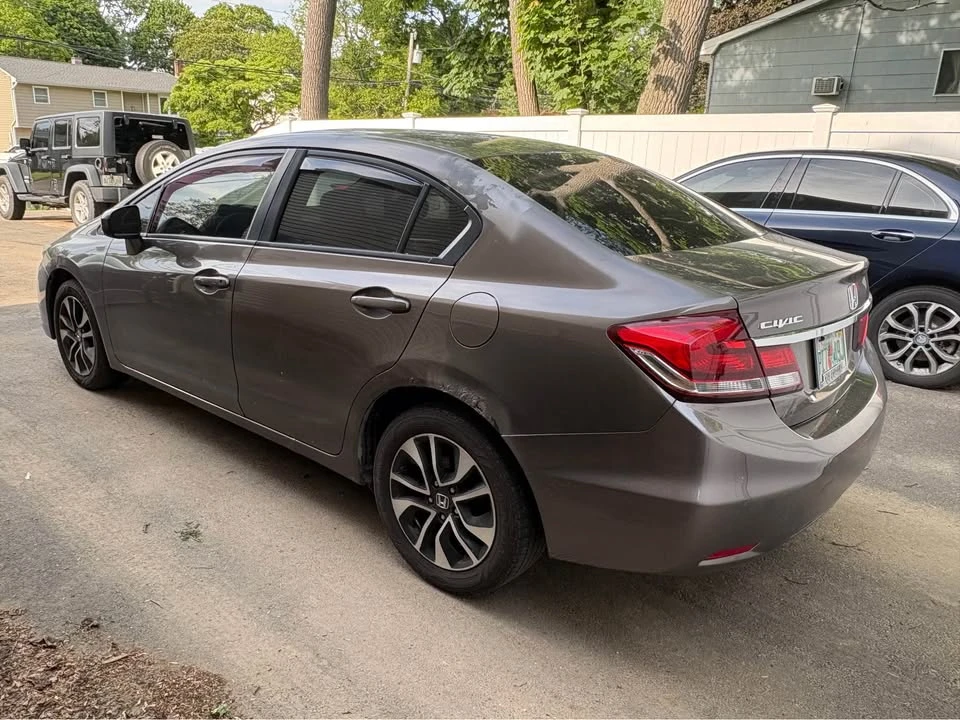 2015 Honda Civic 9th Gen - Image 5 of 17
