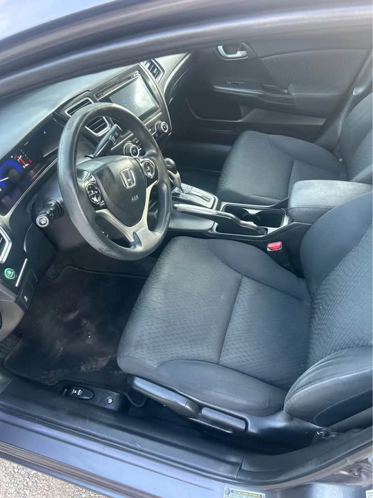 2015 Honda Civic 9th Gen - Image 3 of 4