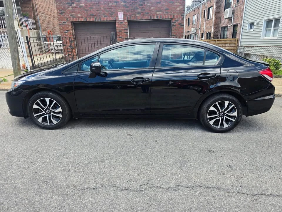 2015 Honda Civic 9th Gen - Image 6 of 15
