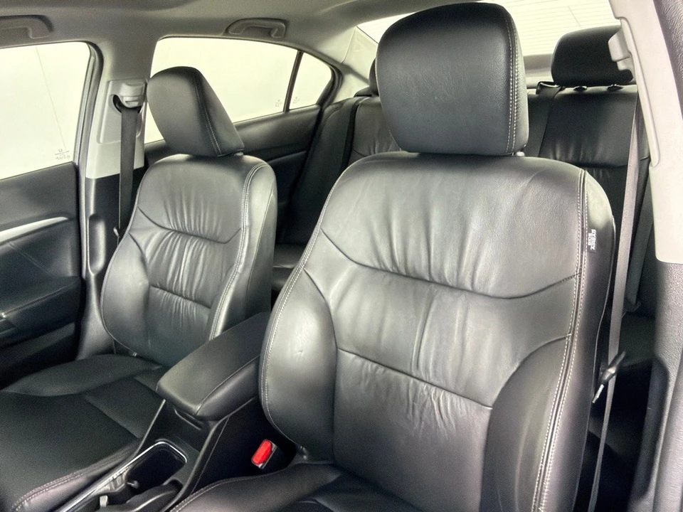 2015 Honda Civic 9th Gen - Image 11 of 12