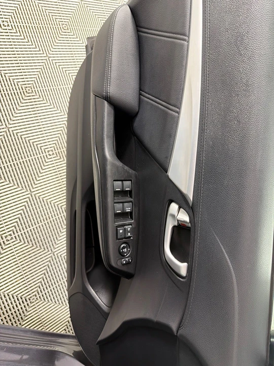 2015 Honda Civic 9th Gen - Image 10 of 12