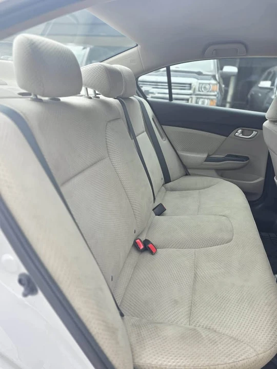 2015 Honda Civic 9th Gen - Image 16 of 20