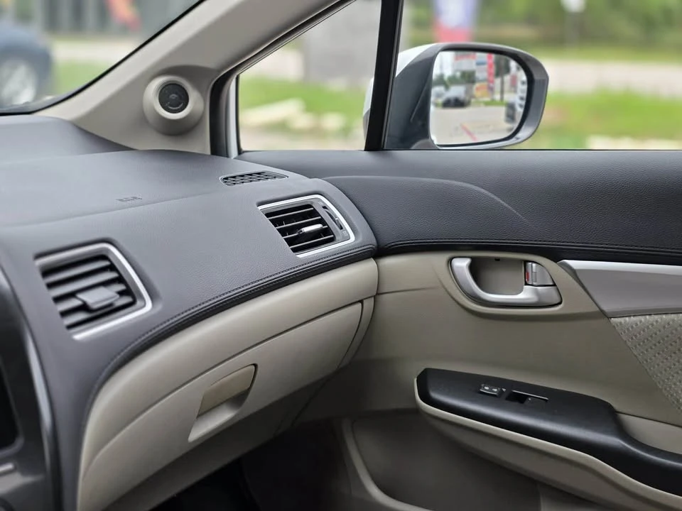 2015 Honda Civic 9th Gen - Image 14 of 20