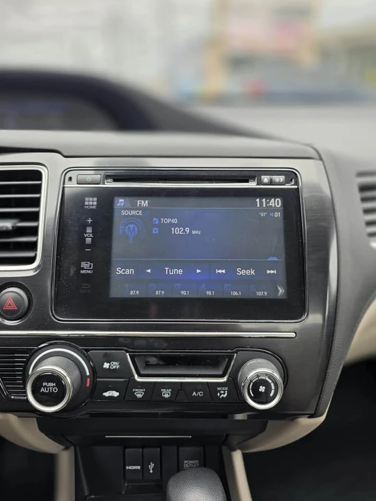 2015 Honda Civic 9th Gen - Image 18 of 20