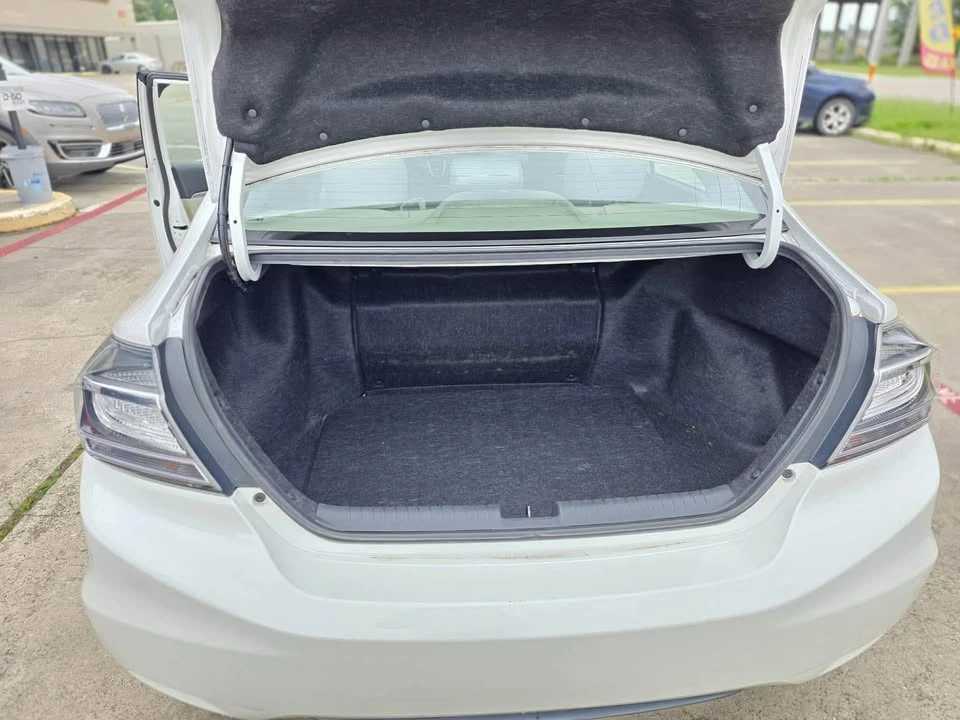 2015 Honda Civic 9th Gen - Image 15 of 20