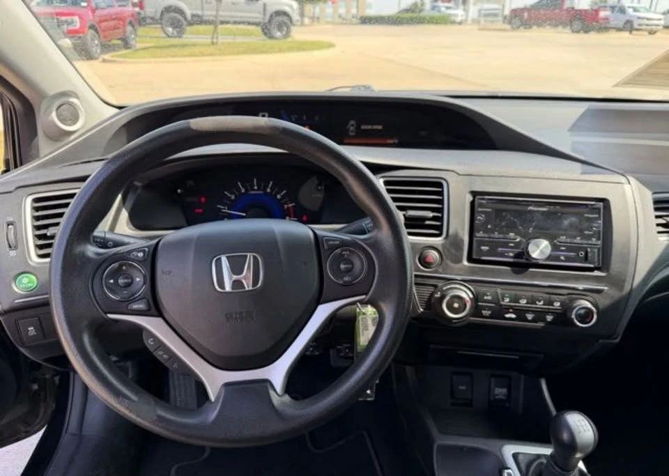 2015 Honda Civic 9th Gen - Image 10 of 17