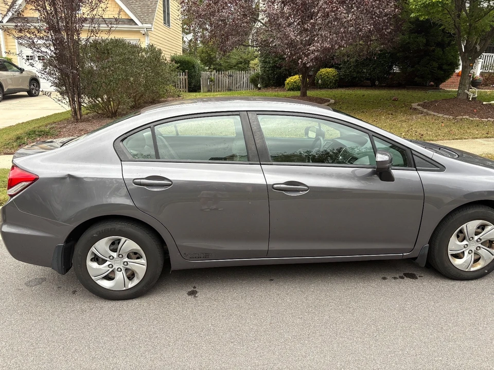 2015 Honda Civic 9th Gen - Image 6 of 14