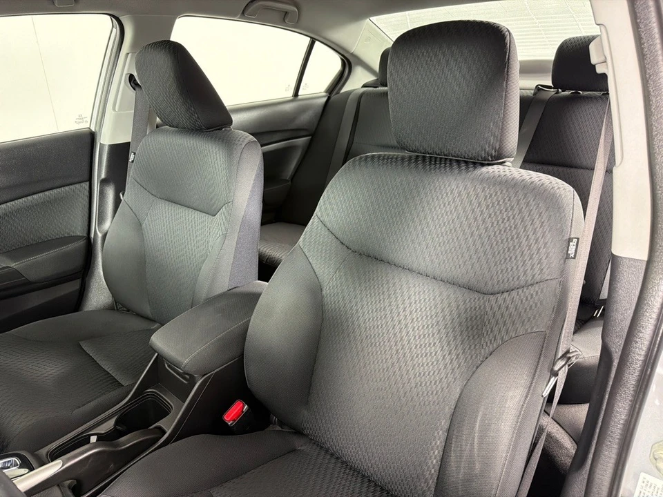 2015 Honda Civic 9th Gen - Image 13 of 24