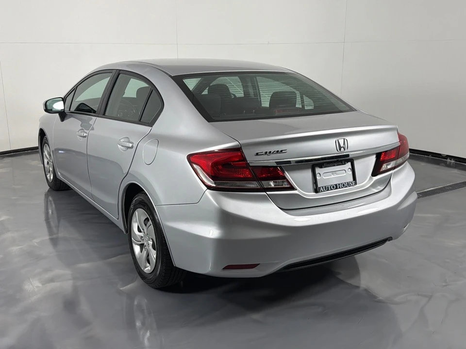 2015 Honda Civic 9th Gen - Image 7 of 24