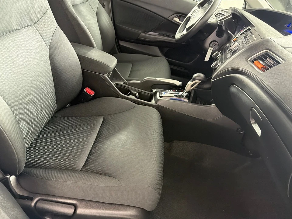 2015 Honda Civic 9th Gen - Image 22 of 24