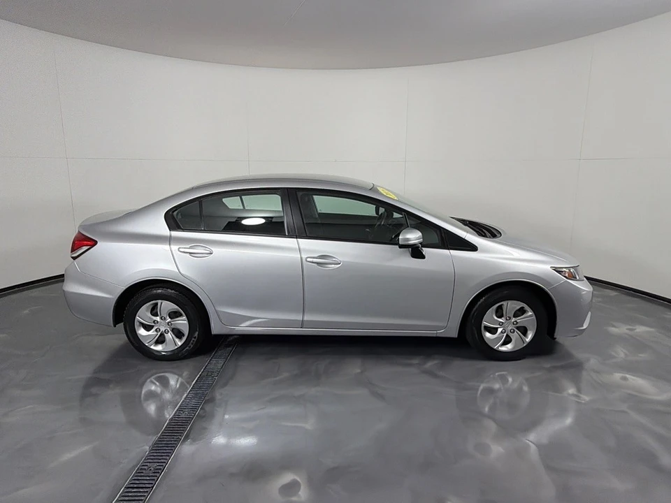 2015 Honda Civic 9th Gen - Image 4 of 24