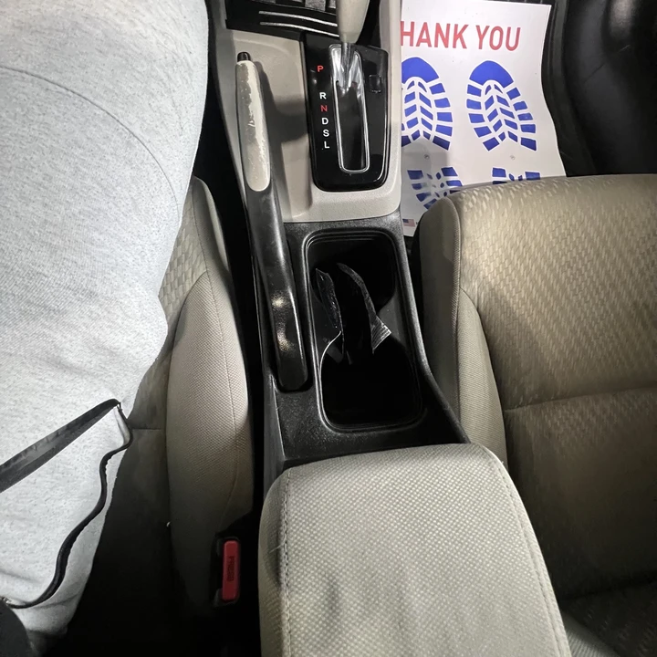 2015 Honda Civic 9th Gen - Image 6 of 13