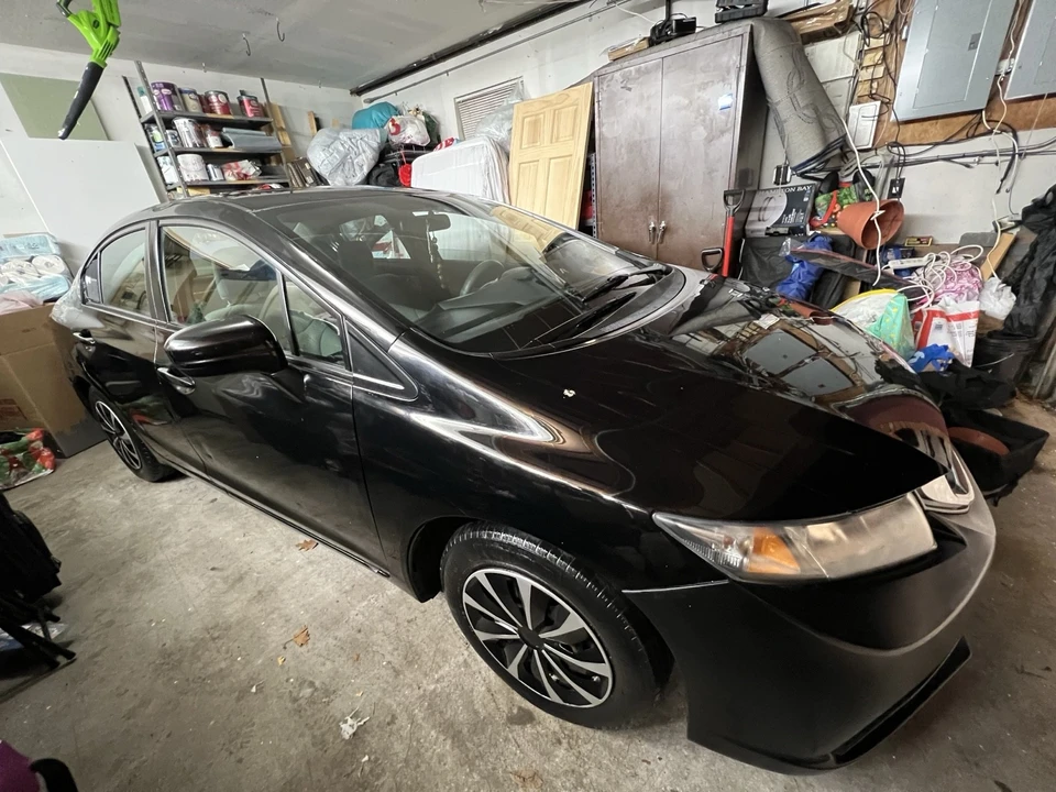 2015 Honda Civic 9th Gen - Image 2 of 16