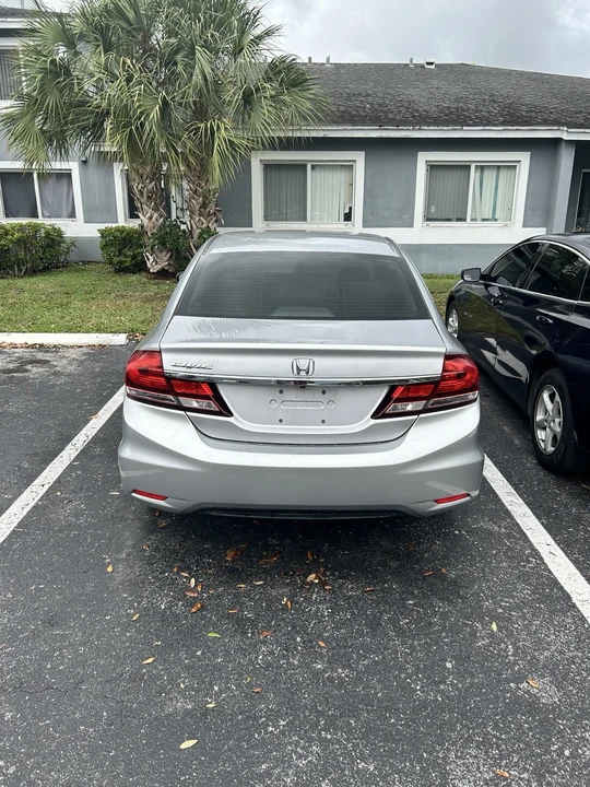 2015 Honda Civic 9th Gen - Image 4 of 6