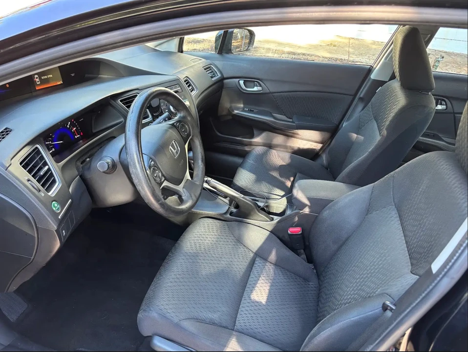 2015 Honda Civic 9th Gen - Image 11 of 13